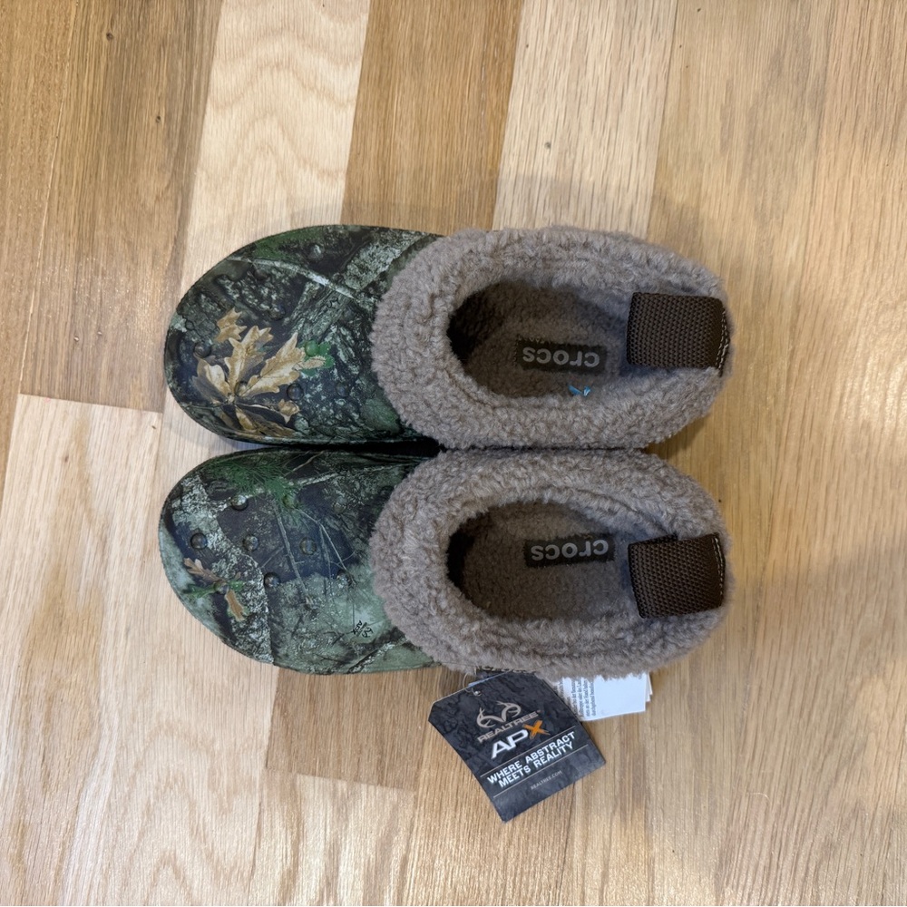 CROCS Real Tree Fleece-Lined Clogs